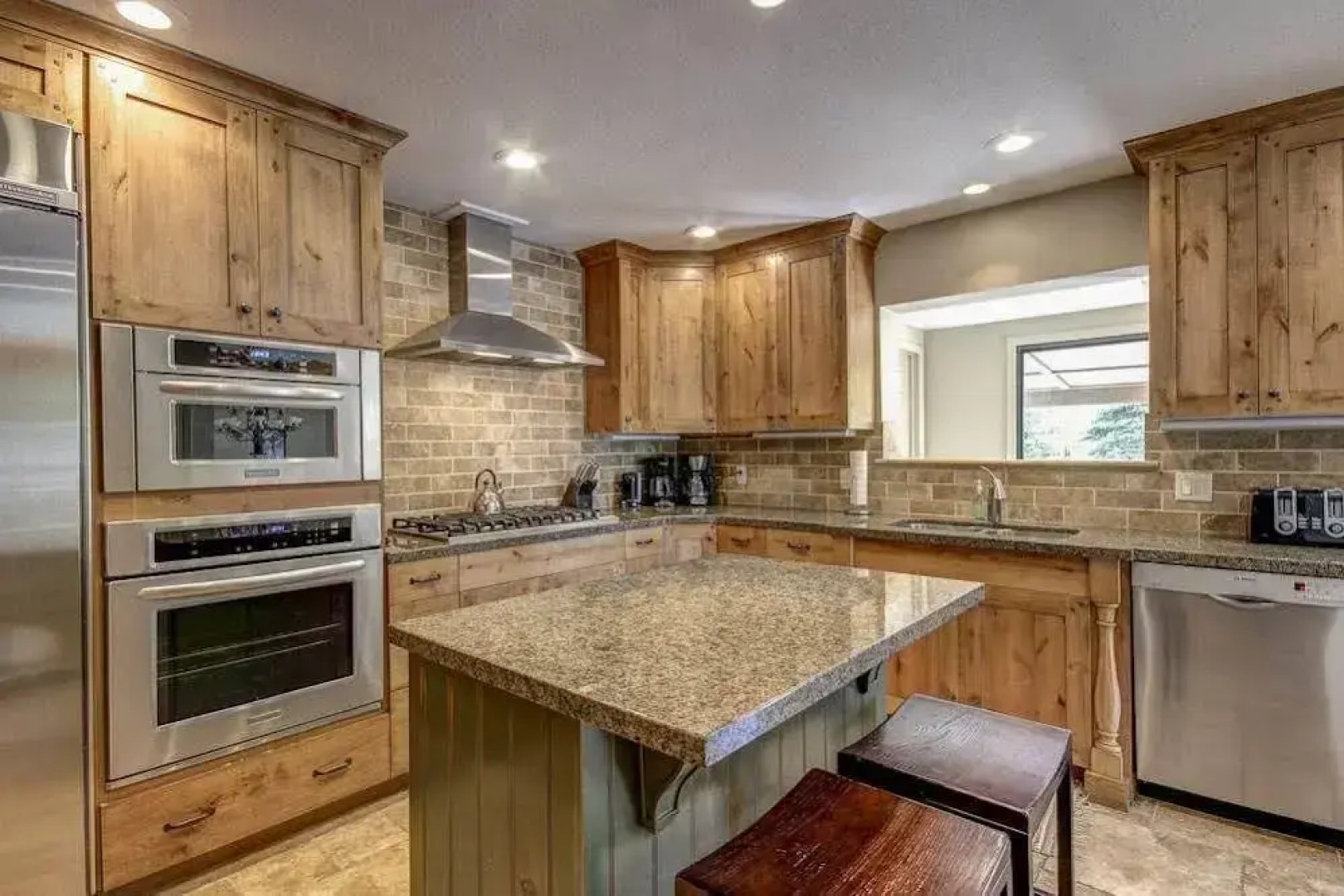 Solamere Drive Private Home by Alpine Ski Properties