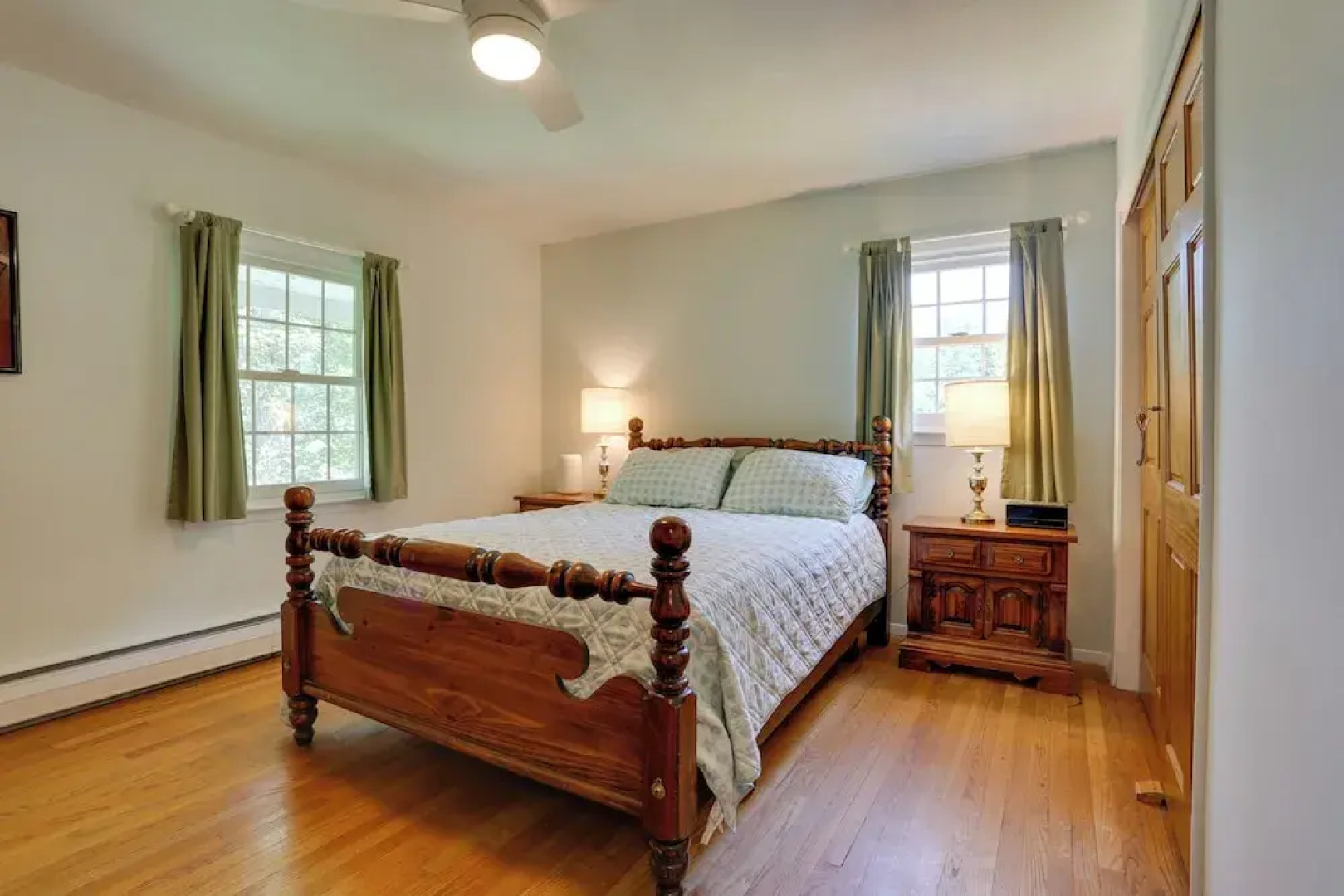 Woodstock Getaway w/ Hot Tub ~ 2 Mi to Dtwn!