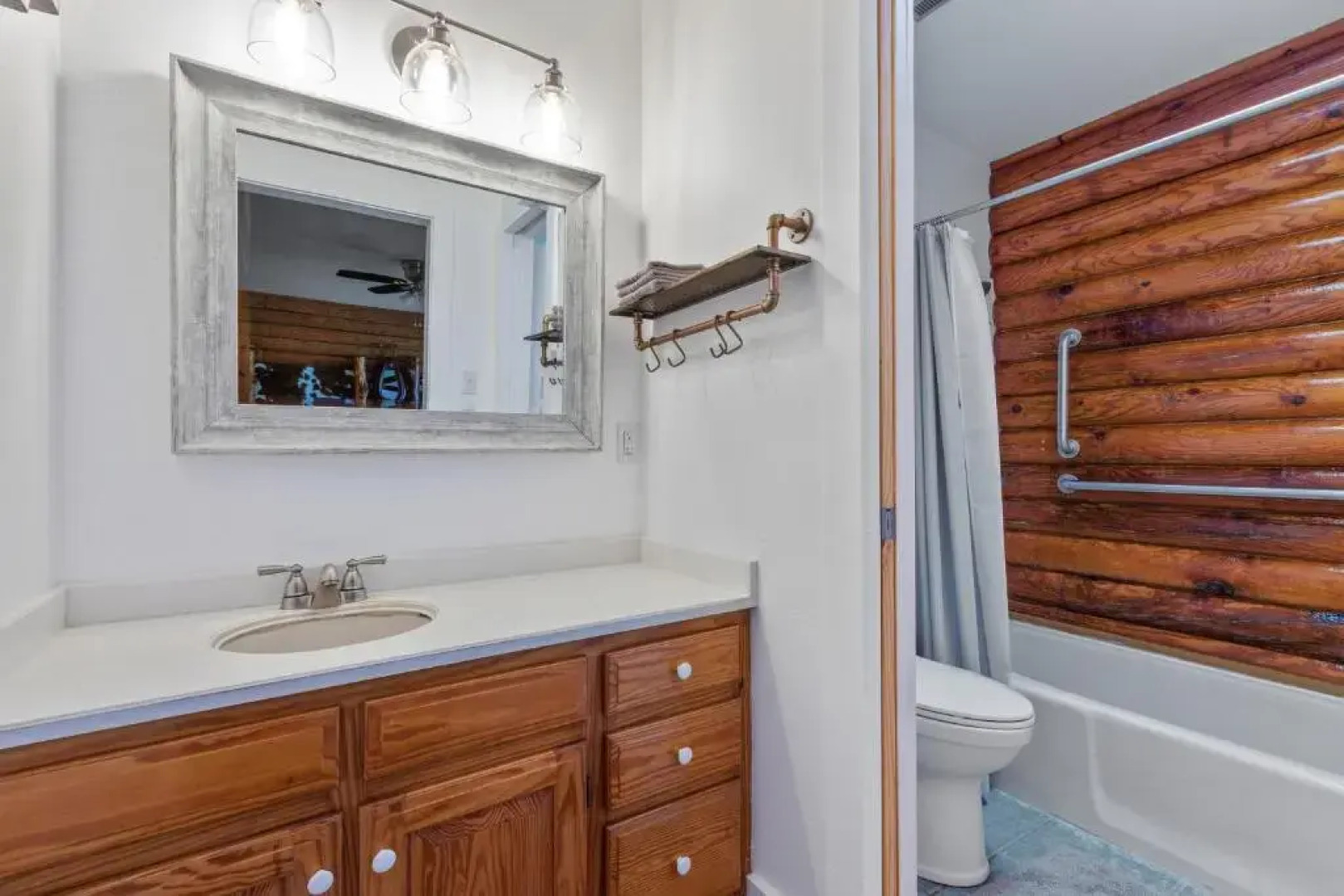 Guadalupe Bluff Log Cabin 4 Bedroom Home by RedAwning