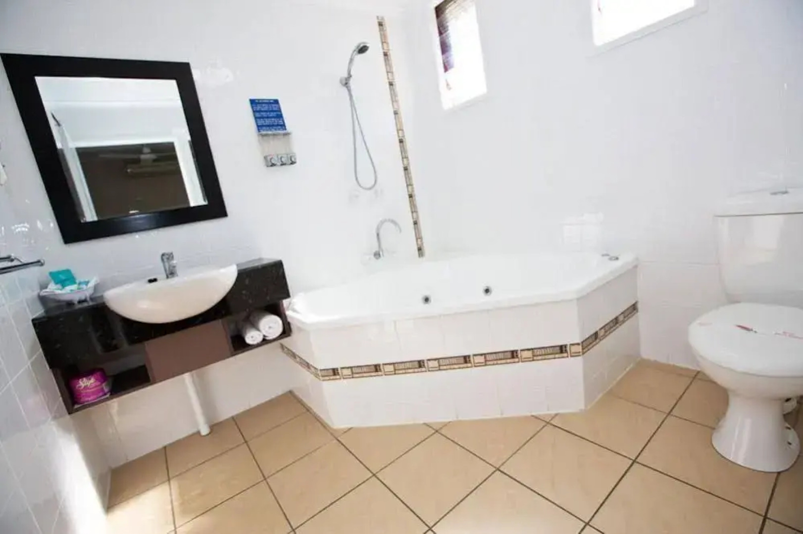 South Gladstone Motel