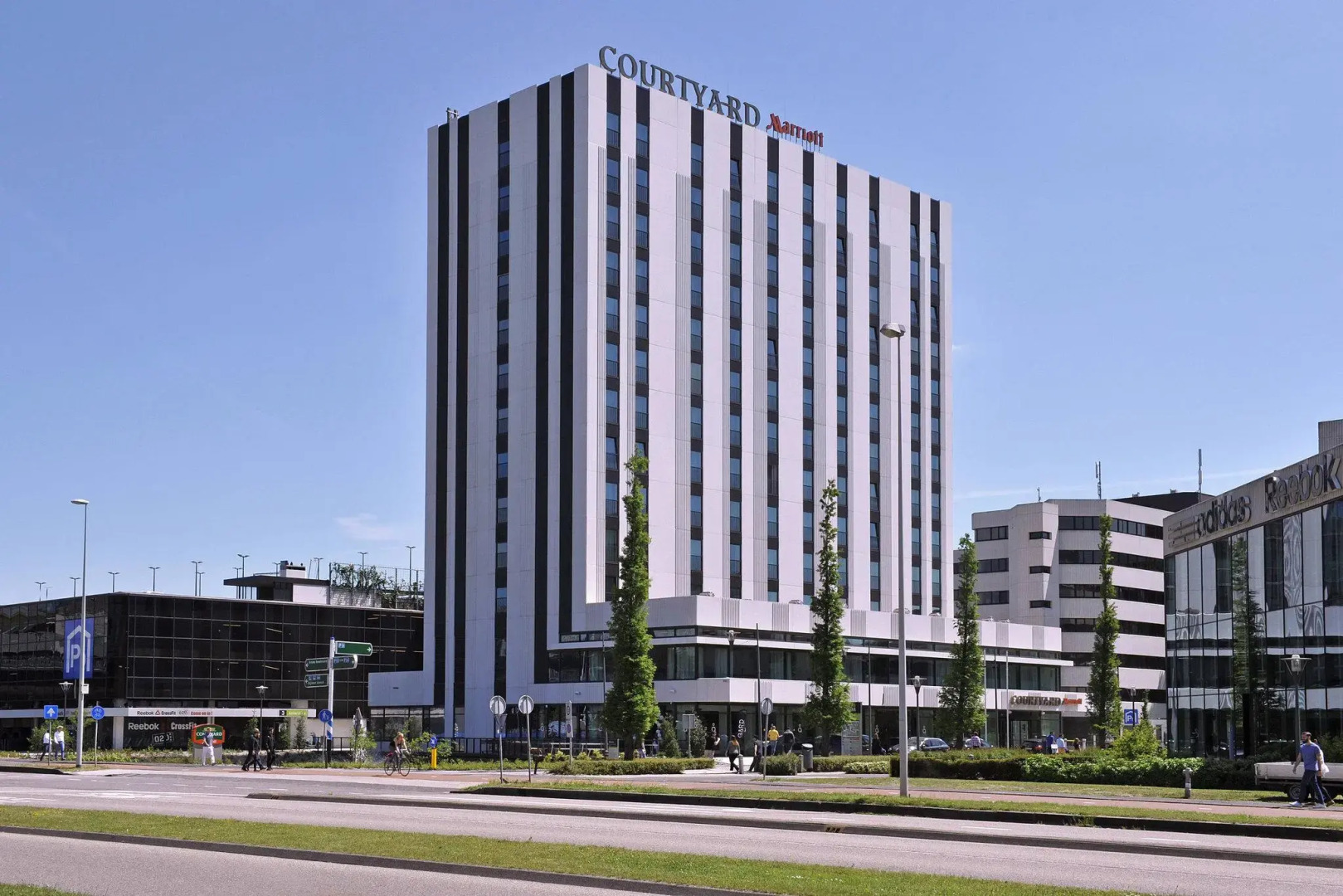Отель Courtyard by Marriott Amsterdam Arena Atlas