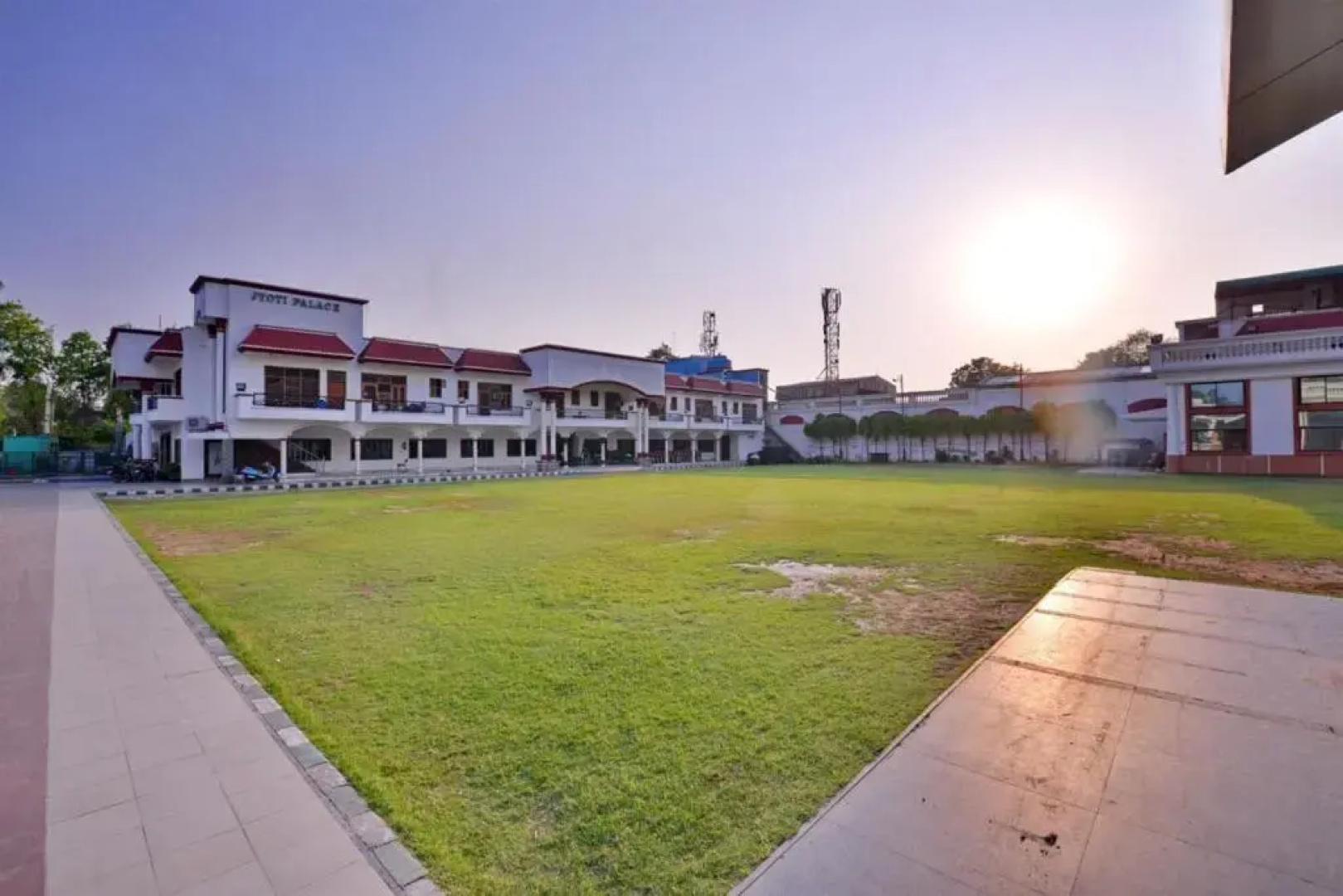 Jyoti Hotel & Restaurant