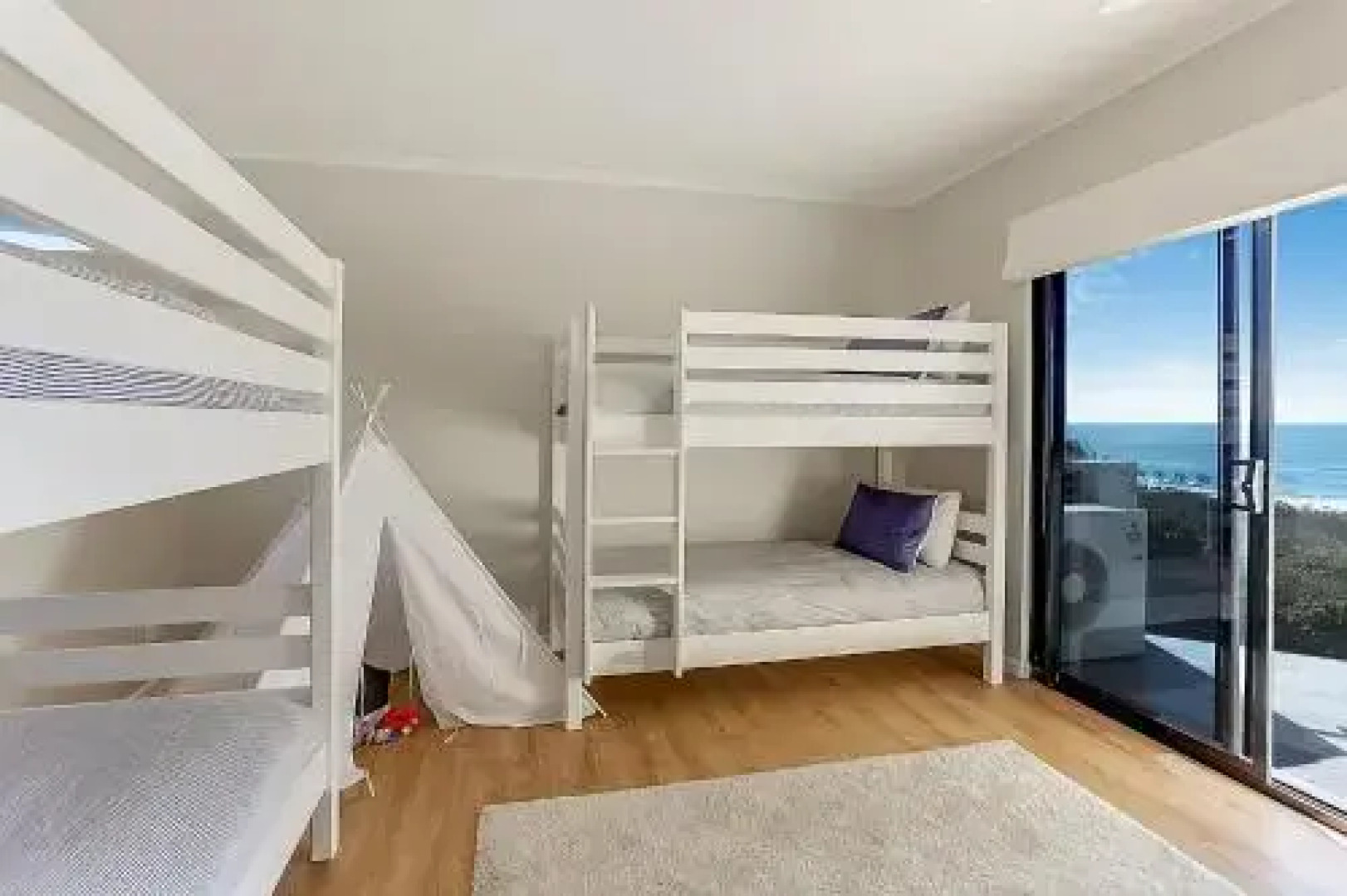 Castaways Beach Escape