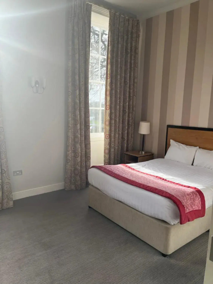 The Riverside House Hotel