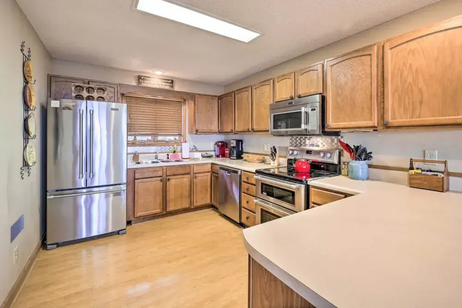 Deck + Million Dollar Views: Beech Mountain Cabin