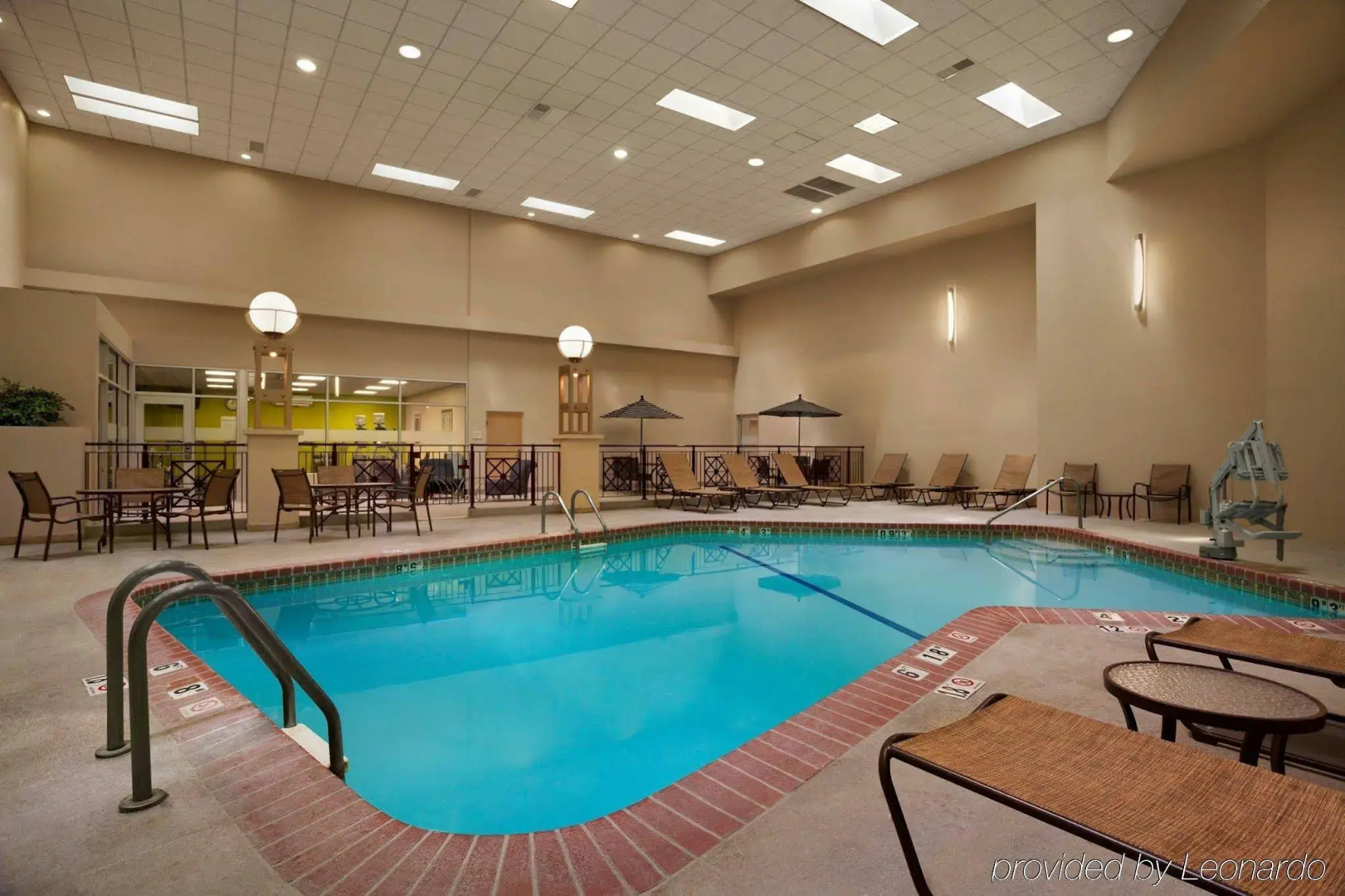 Holiday Inn Airport - Portland by IHG