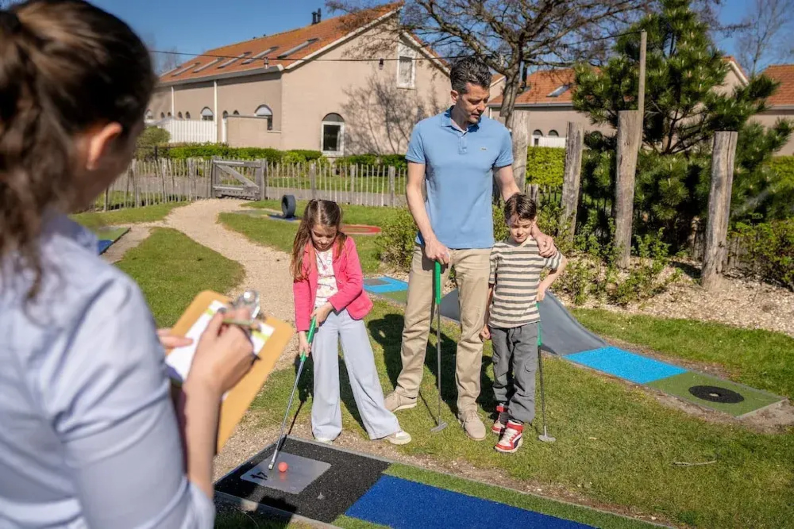 Restyled Bungalow With 2 Bathrooms, Near the Beach