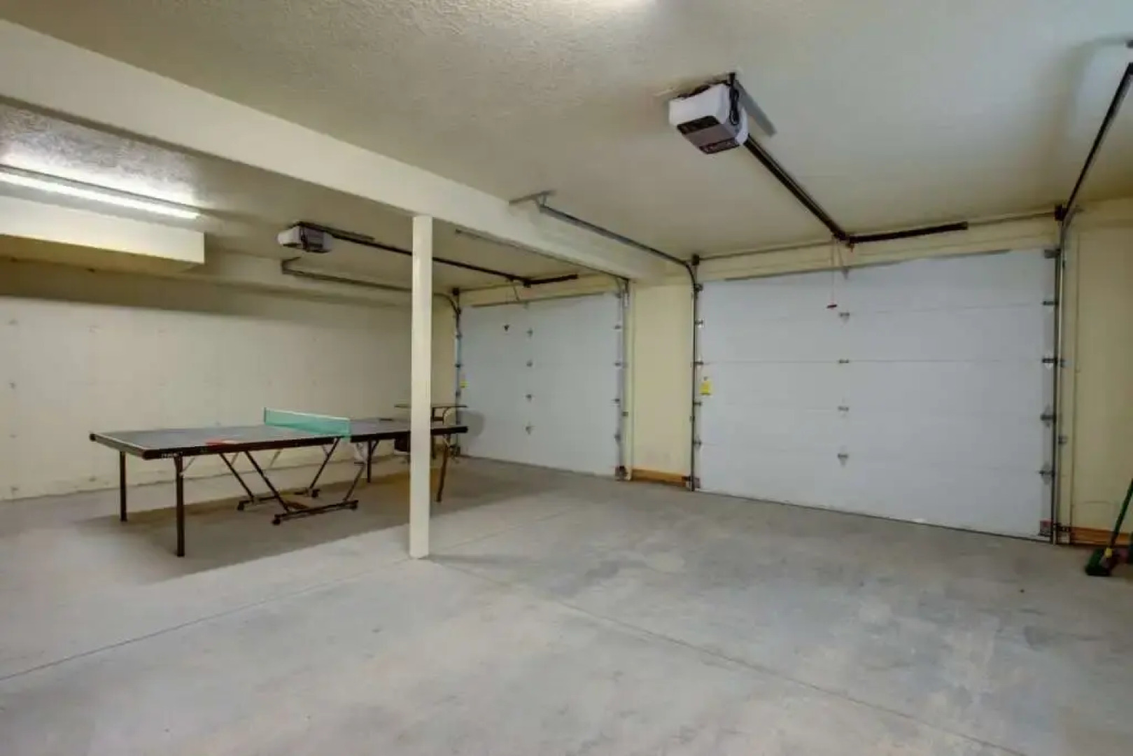 Private Luxurious Ridgetop Hideaway on 9 Acres! Between Bryce & Zion! A\C