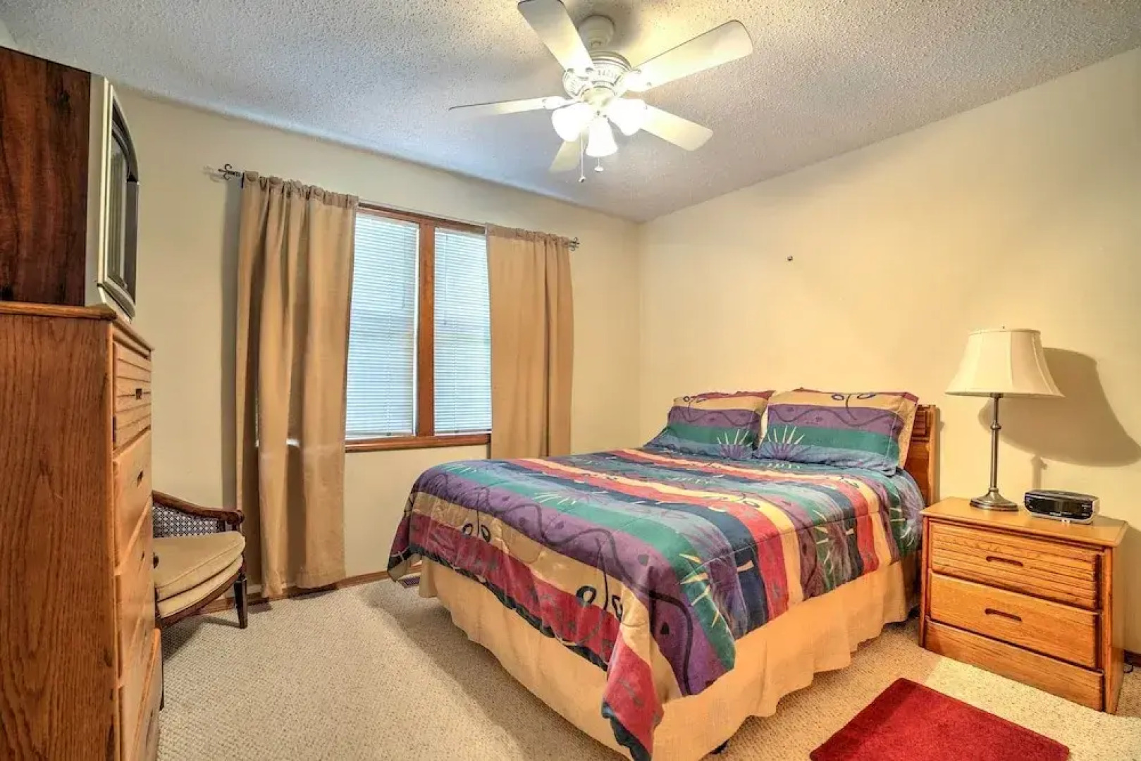 Holiday Island Home w/ Patio + Golf Course View!