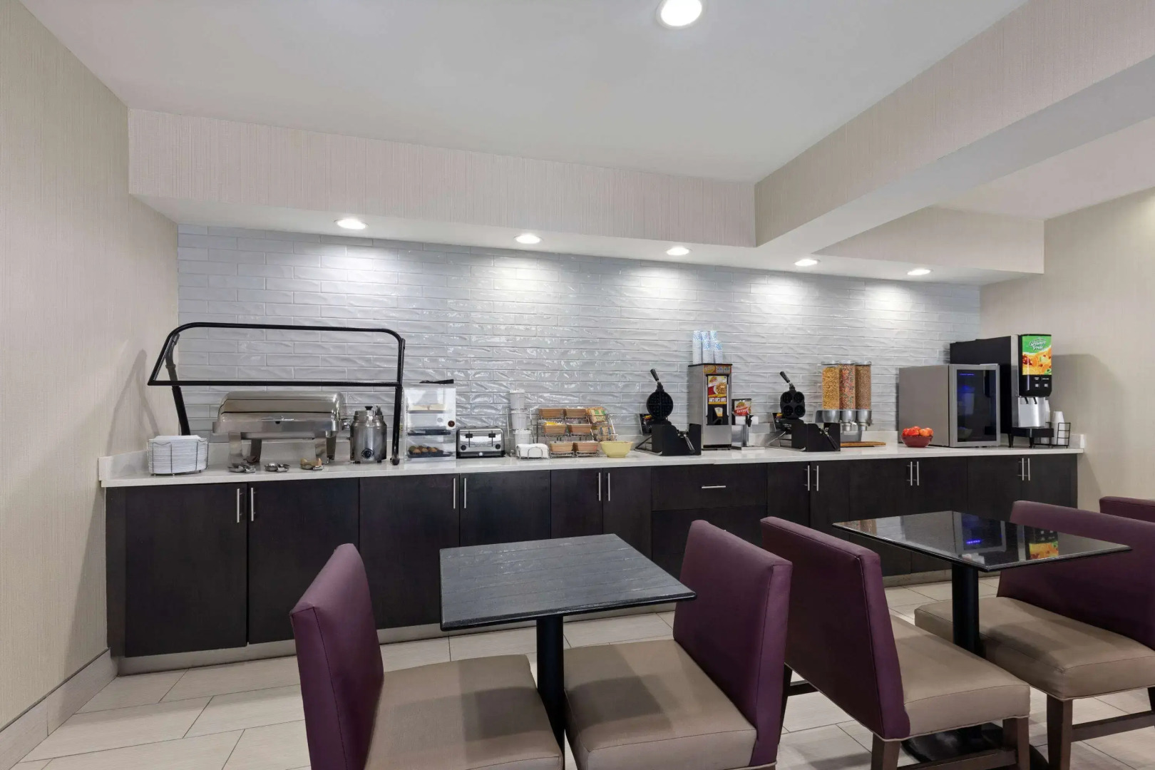 La Quinta Inn & Suites by Wyndham Snellville-Stone Mountain