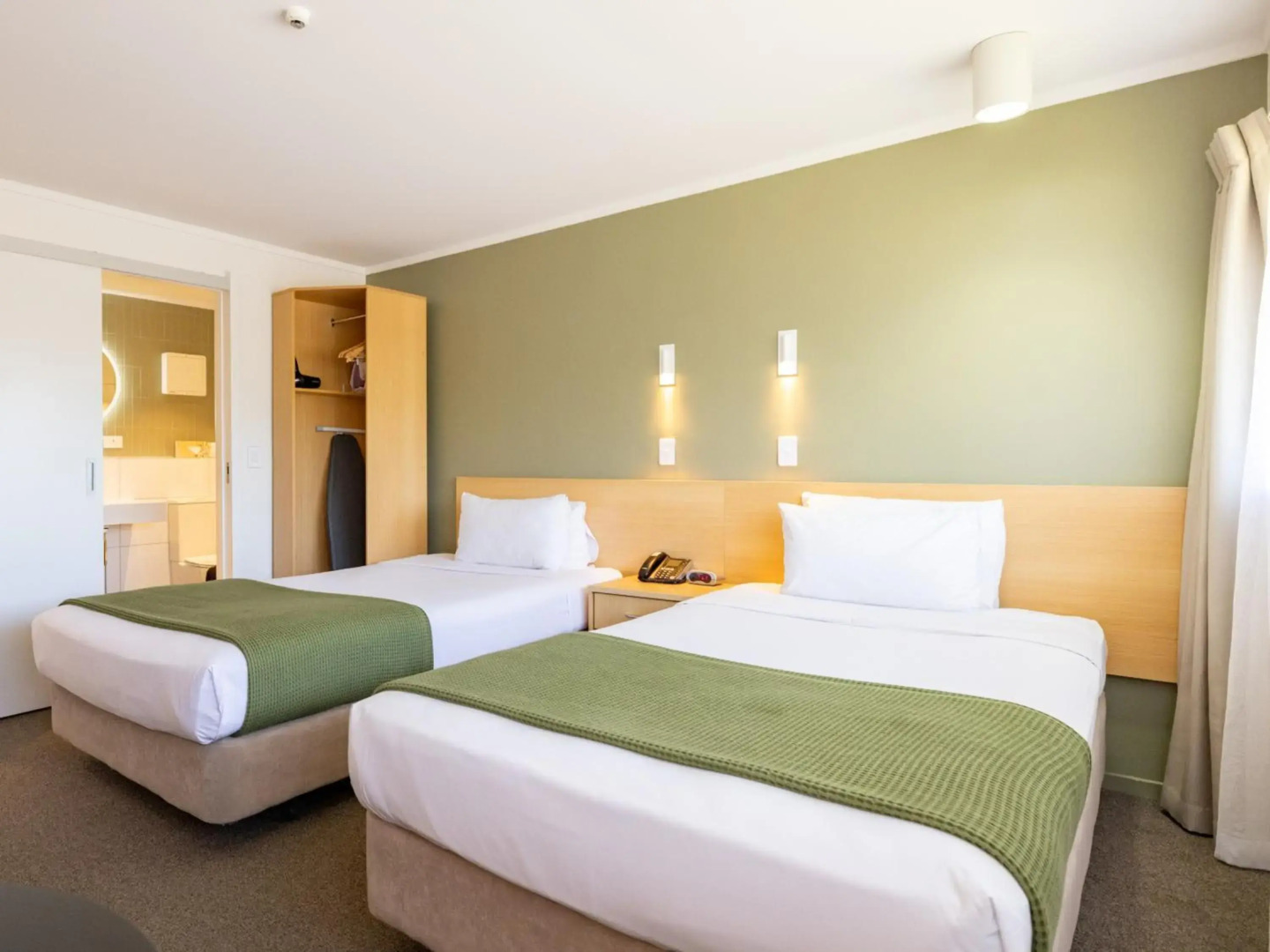 Auckland Rose Park Hotel