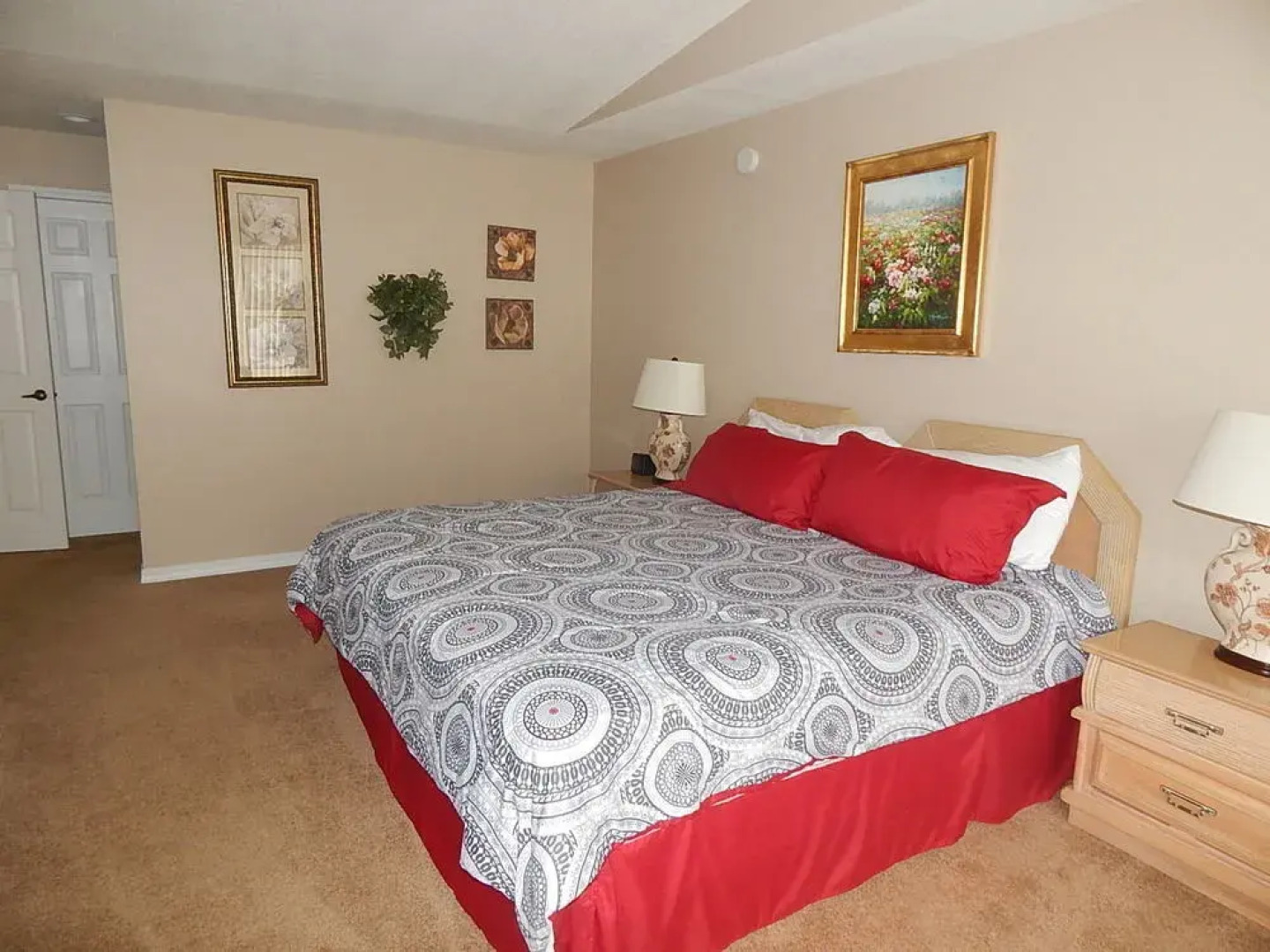 Four Seasons Racquet & Country Club