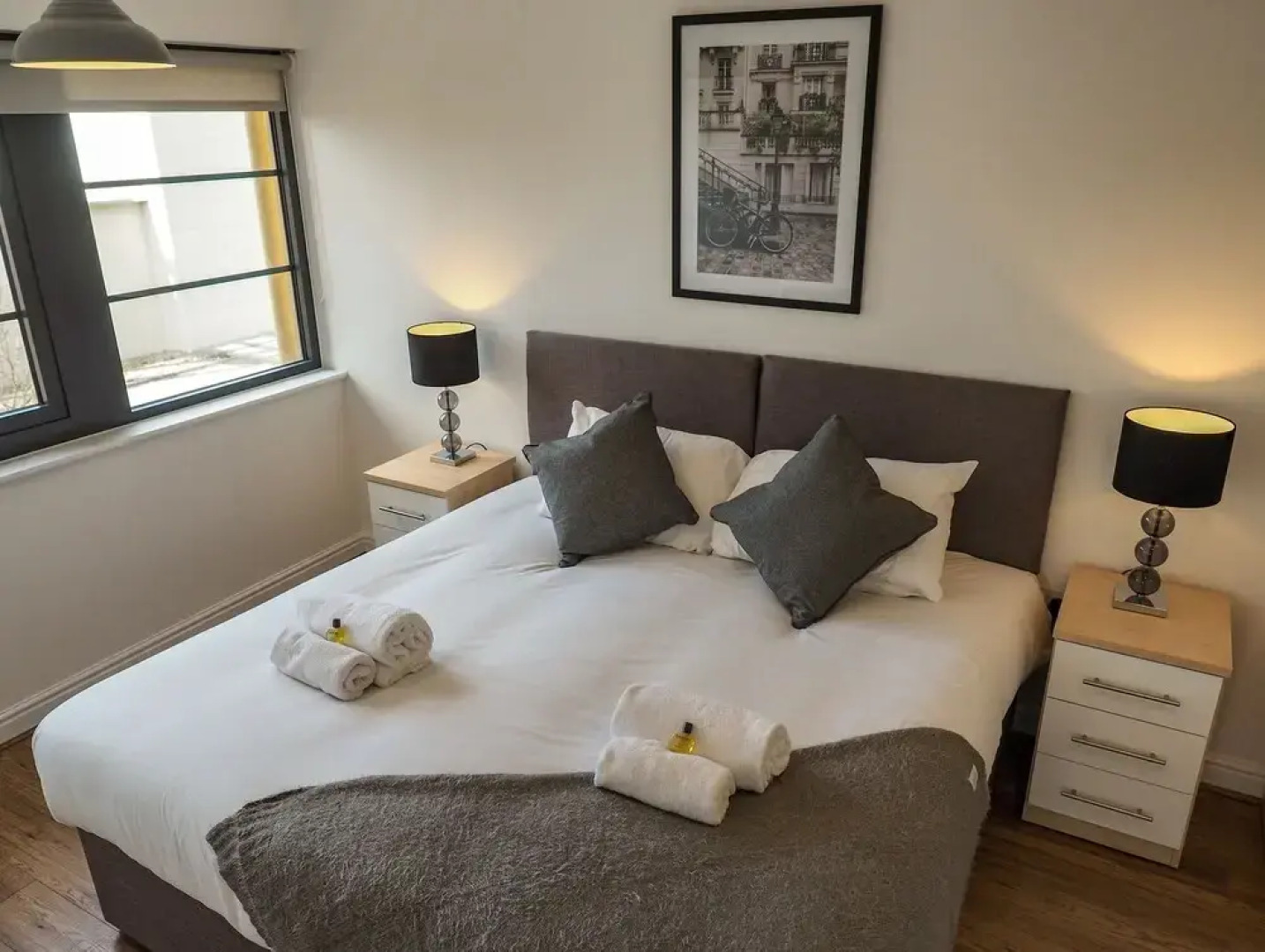 SA Today Apartments Farnborough with Fibre Wi-Fi & Netflix