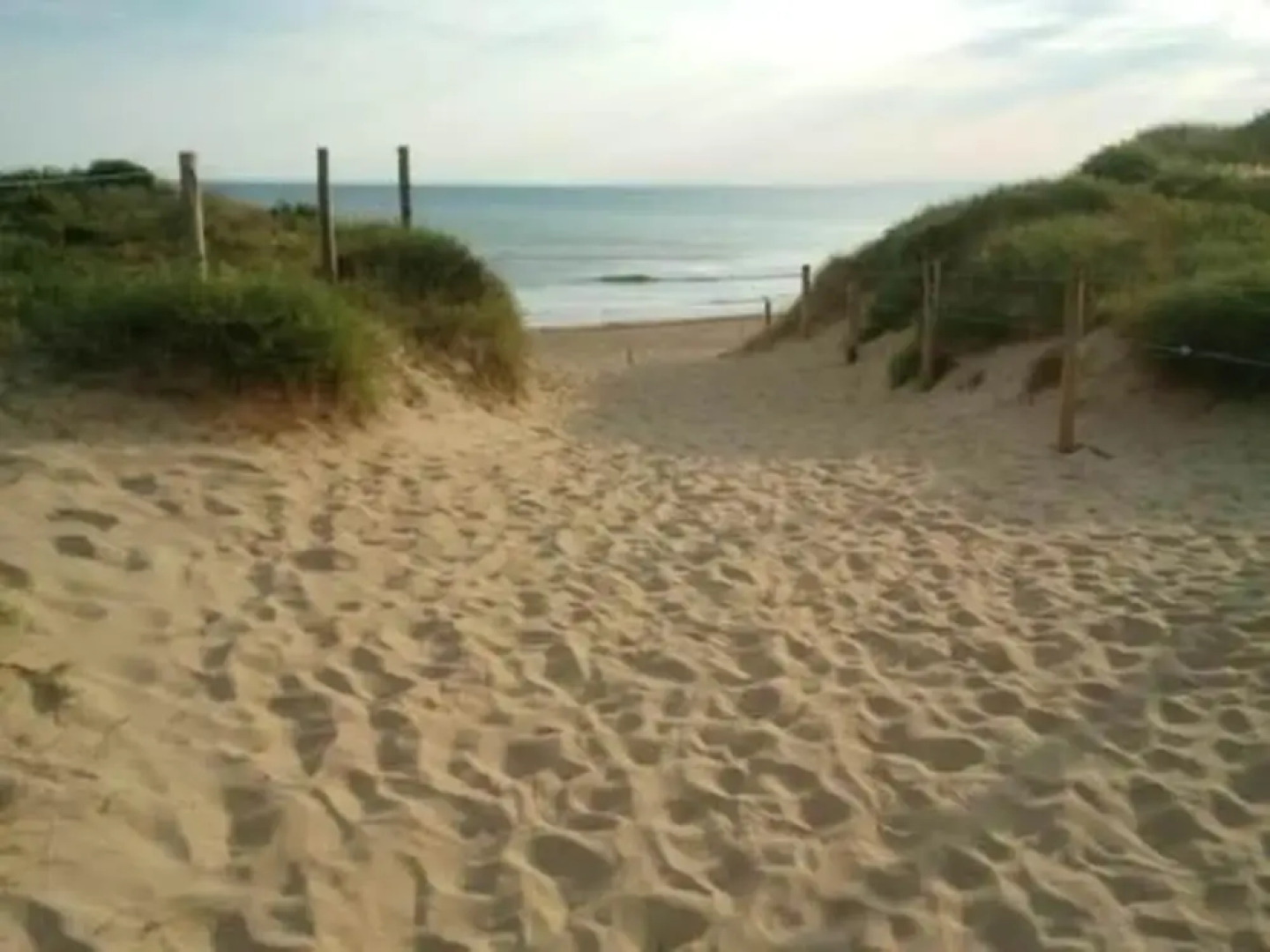 House With one Bedroom in Notre-dame-de-monts, With Wonderful City View, Furnished Terrace and Wifi - 800 m From the Beach