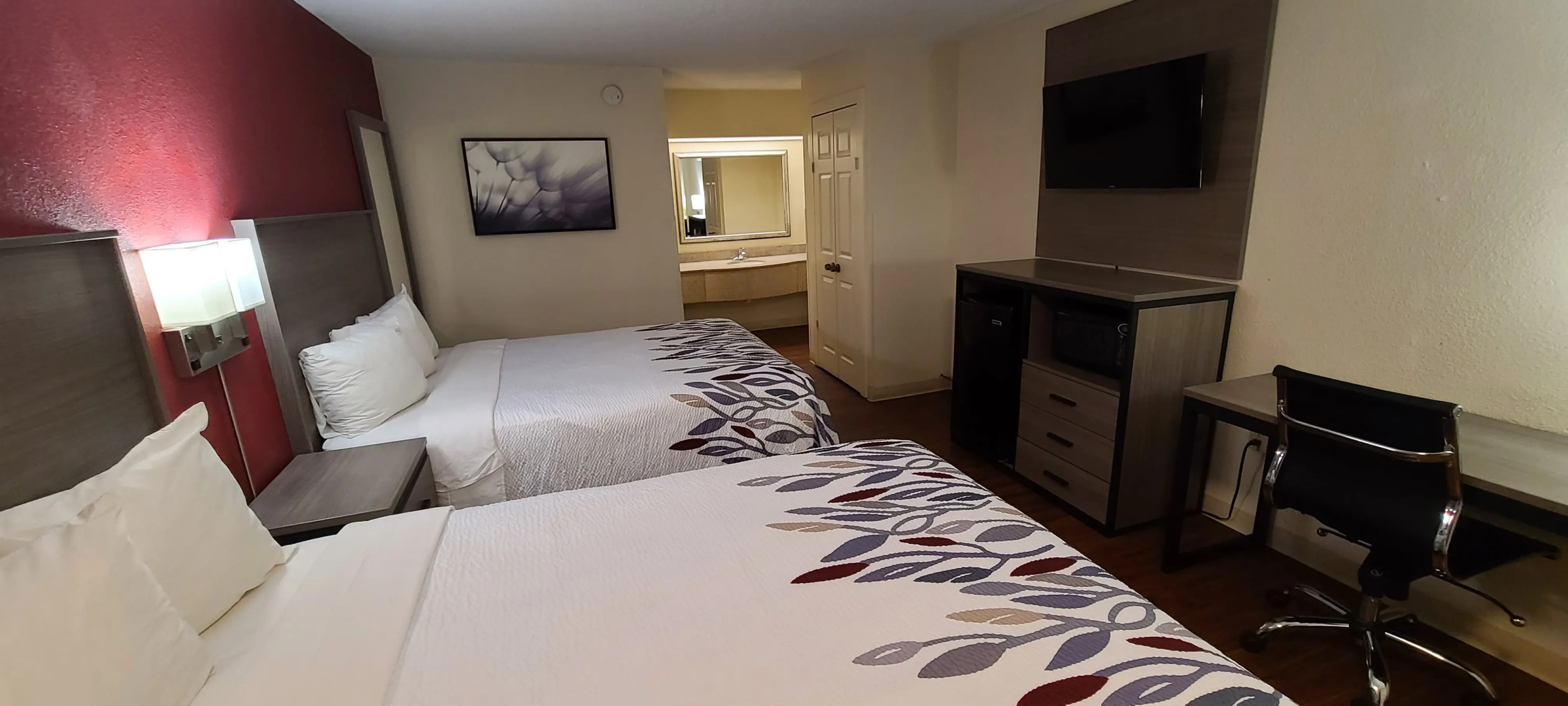 Red Roof Inn & Suites Cornelius – Lake Norman