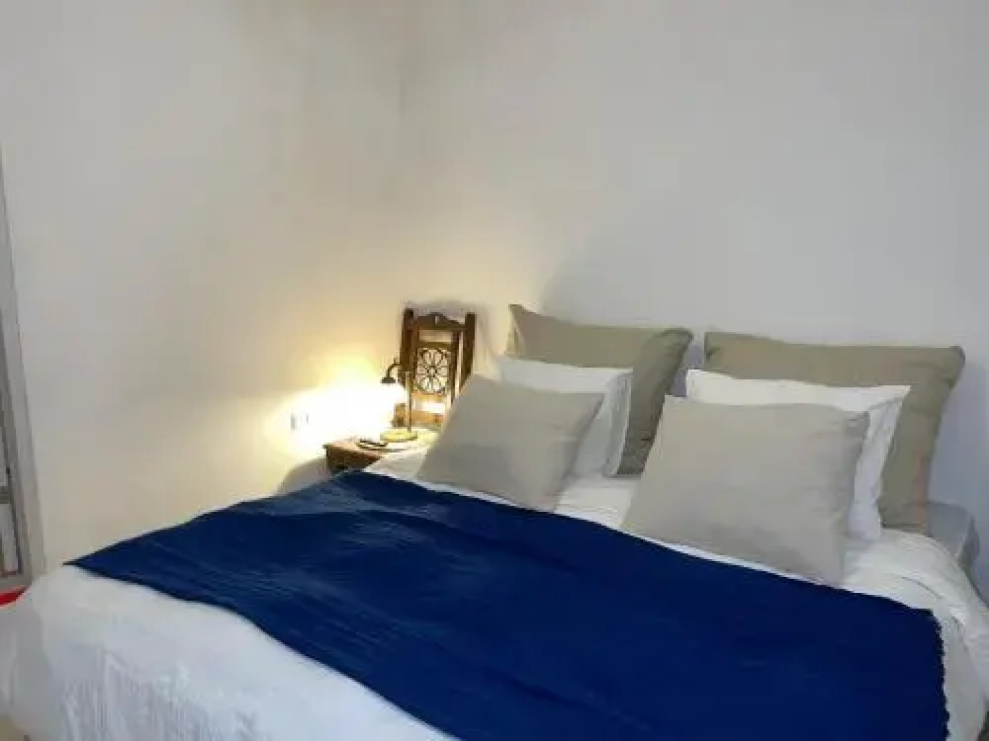 Chateau Akko Authentic Hosting