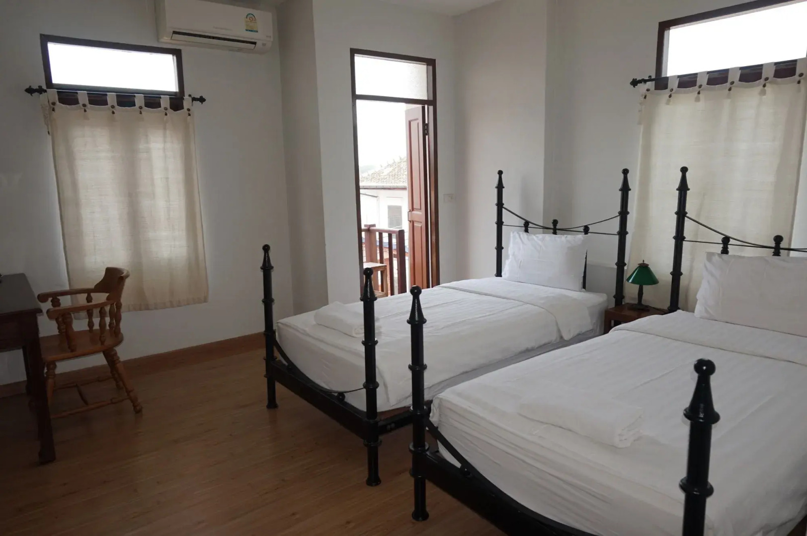 Sri Chiangkhan Hotel