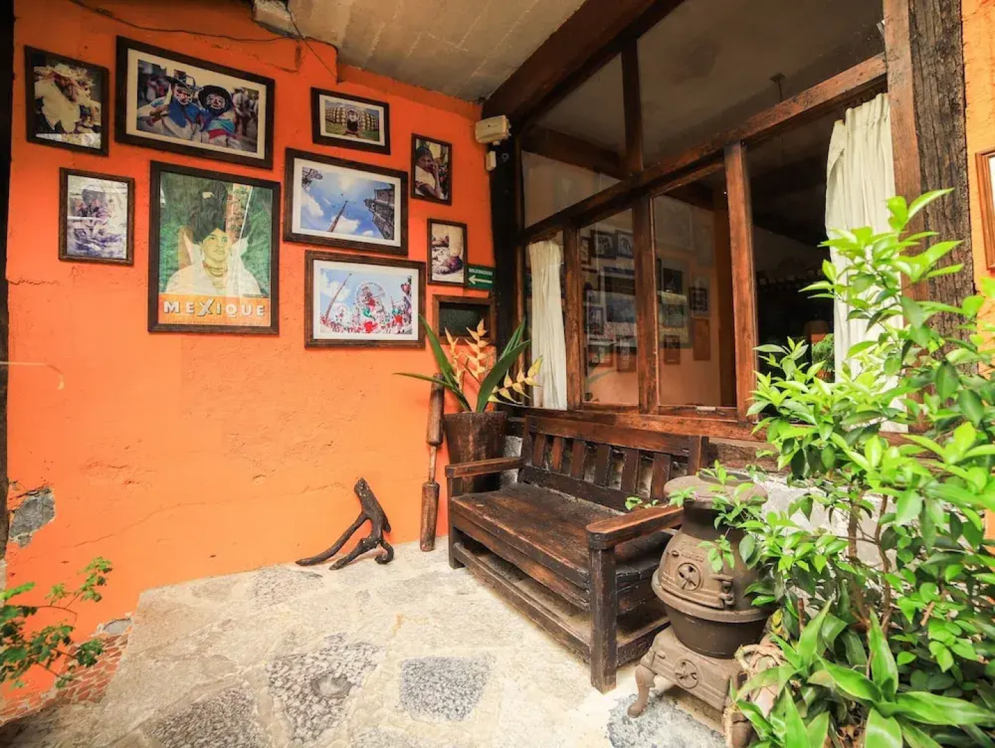 La Casa de Piedra By Rotamundos