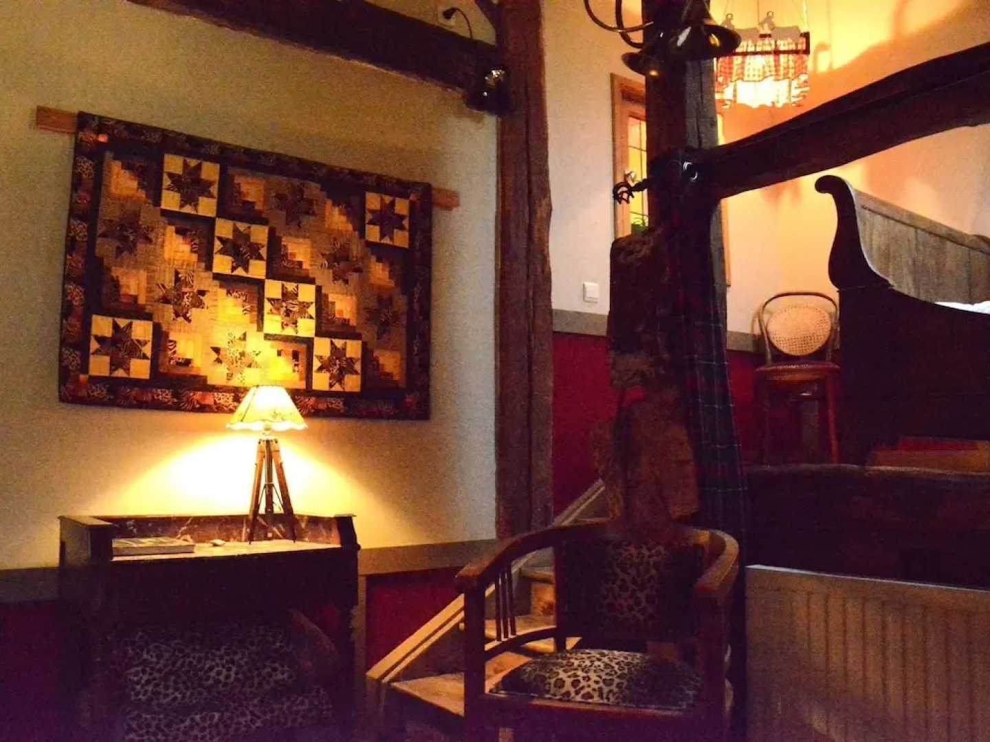 Cozy Holiday Home in Bièvre with Hot Tub