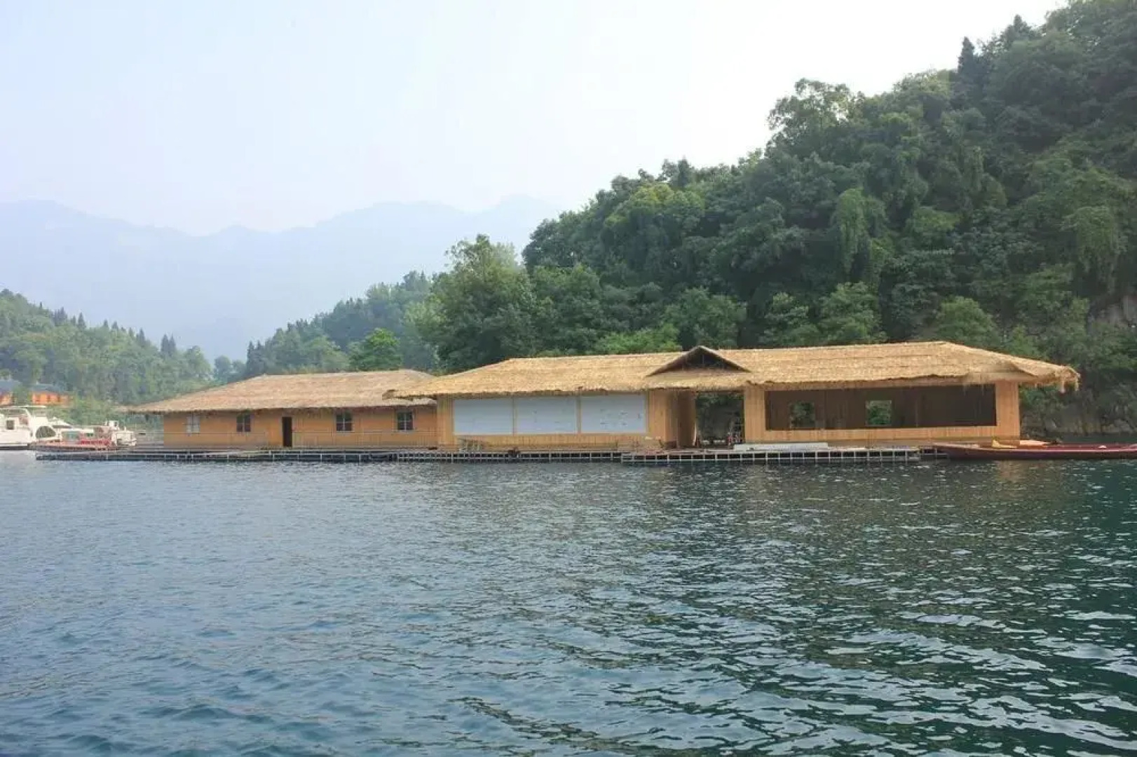 Yichang Changyang North Island Hotel