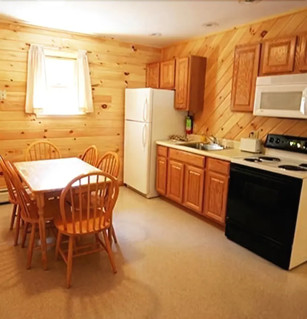 Lee's Motel and Cottages