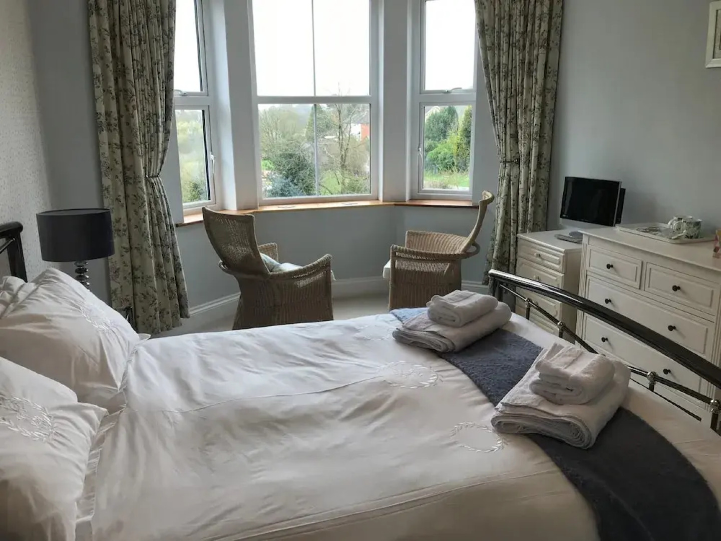 Holywell House B & B