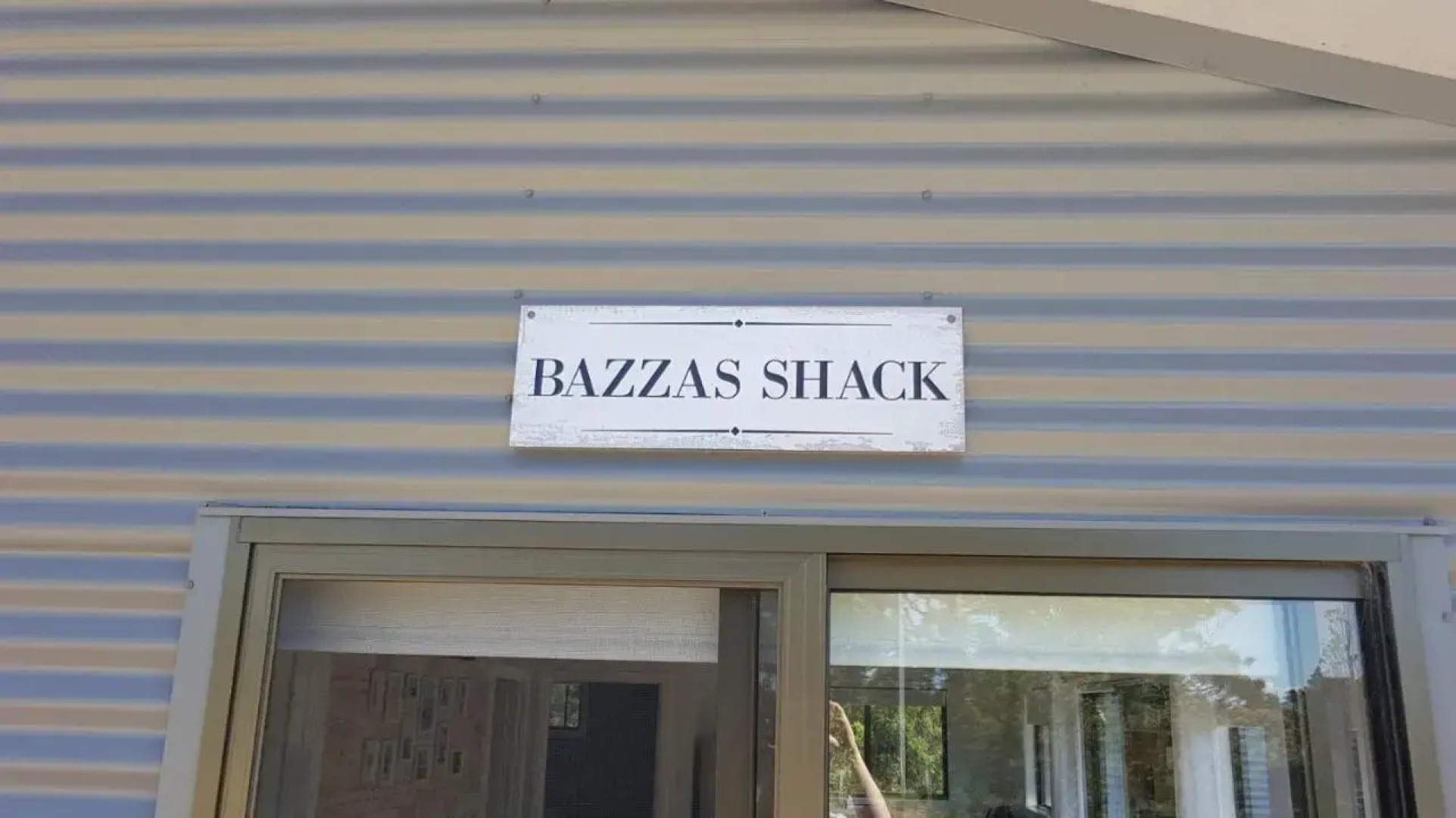 Relax Break - Bazza's Shack