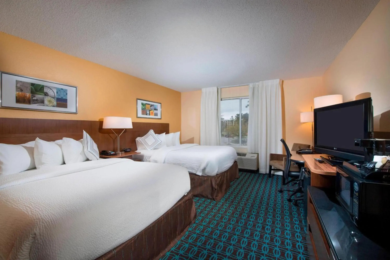 Fairfield Inn & Suites Charleston North/University Area