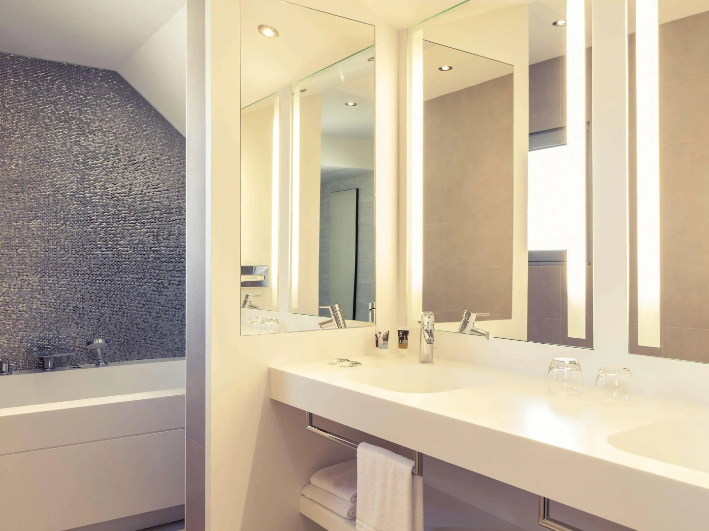 Mercure Nantes Centre Grand Hotel