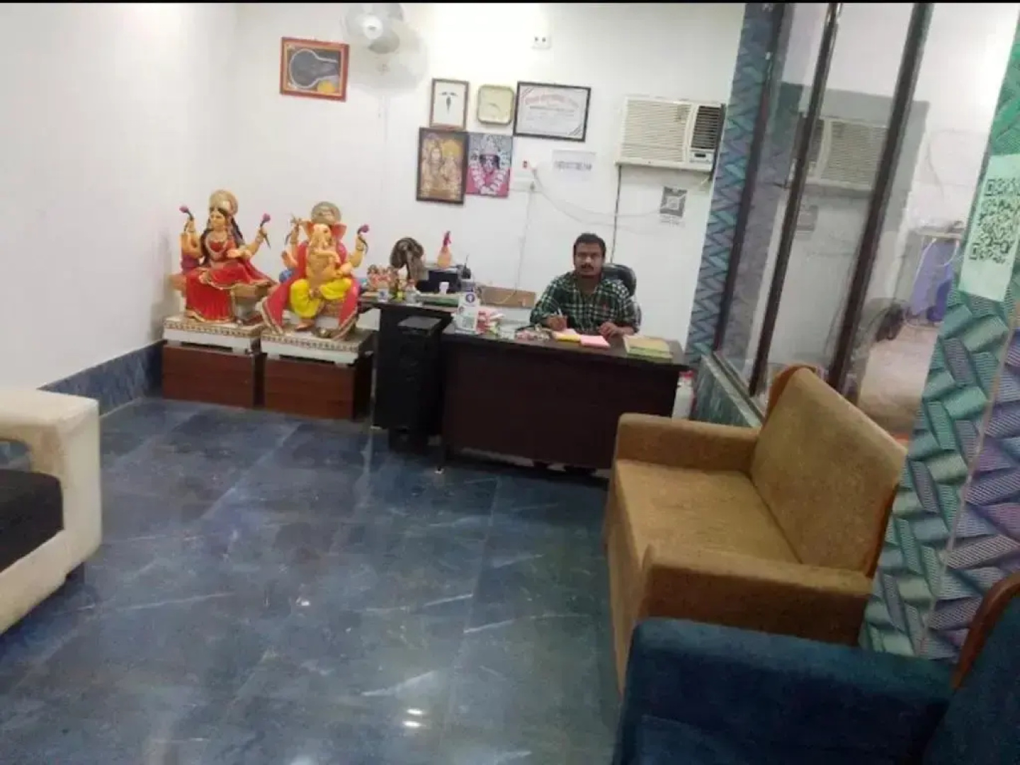 Oyo 91794 Hotel Parinay