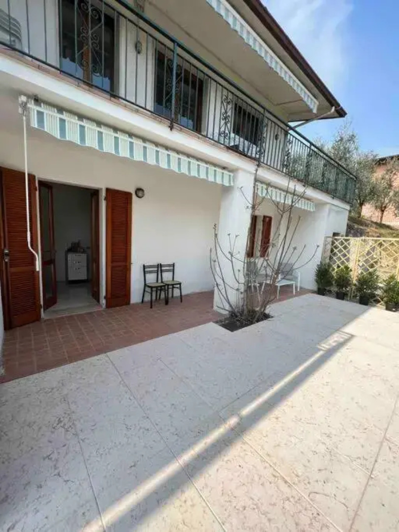 Entire home/flat 5min from Lake Garda
