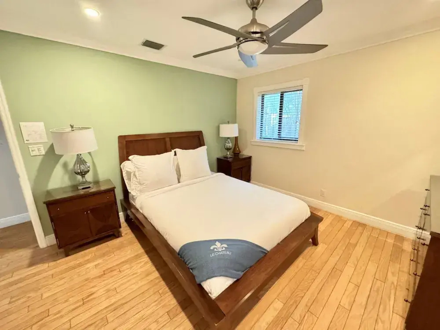 Vidal Manor 4BR Oasis w Pool Cabana- Wilton Dr