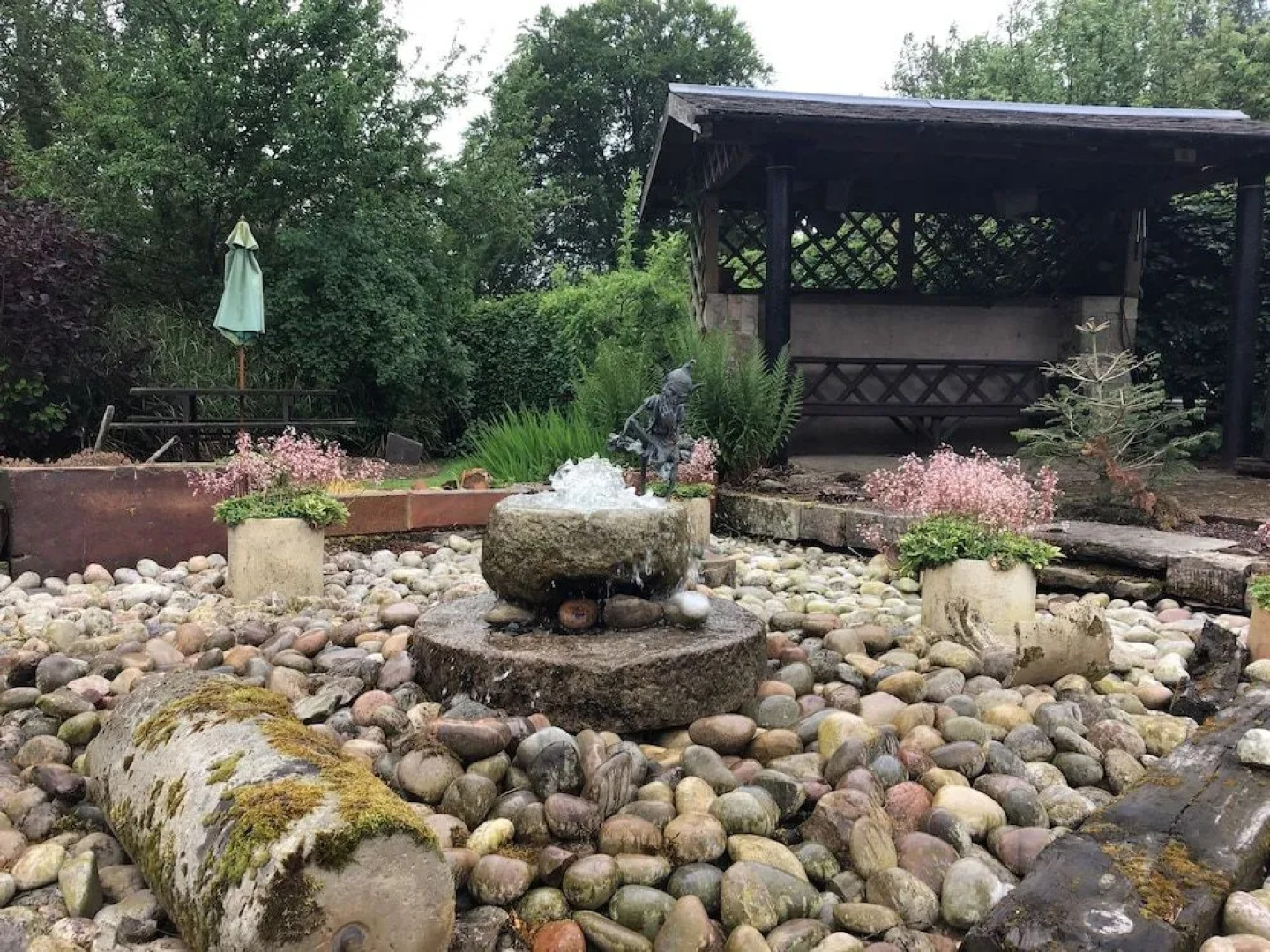 Hundalee House Bed and Breakfast