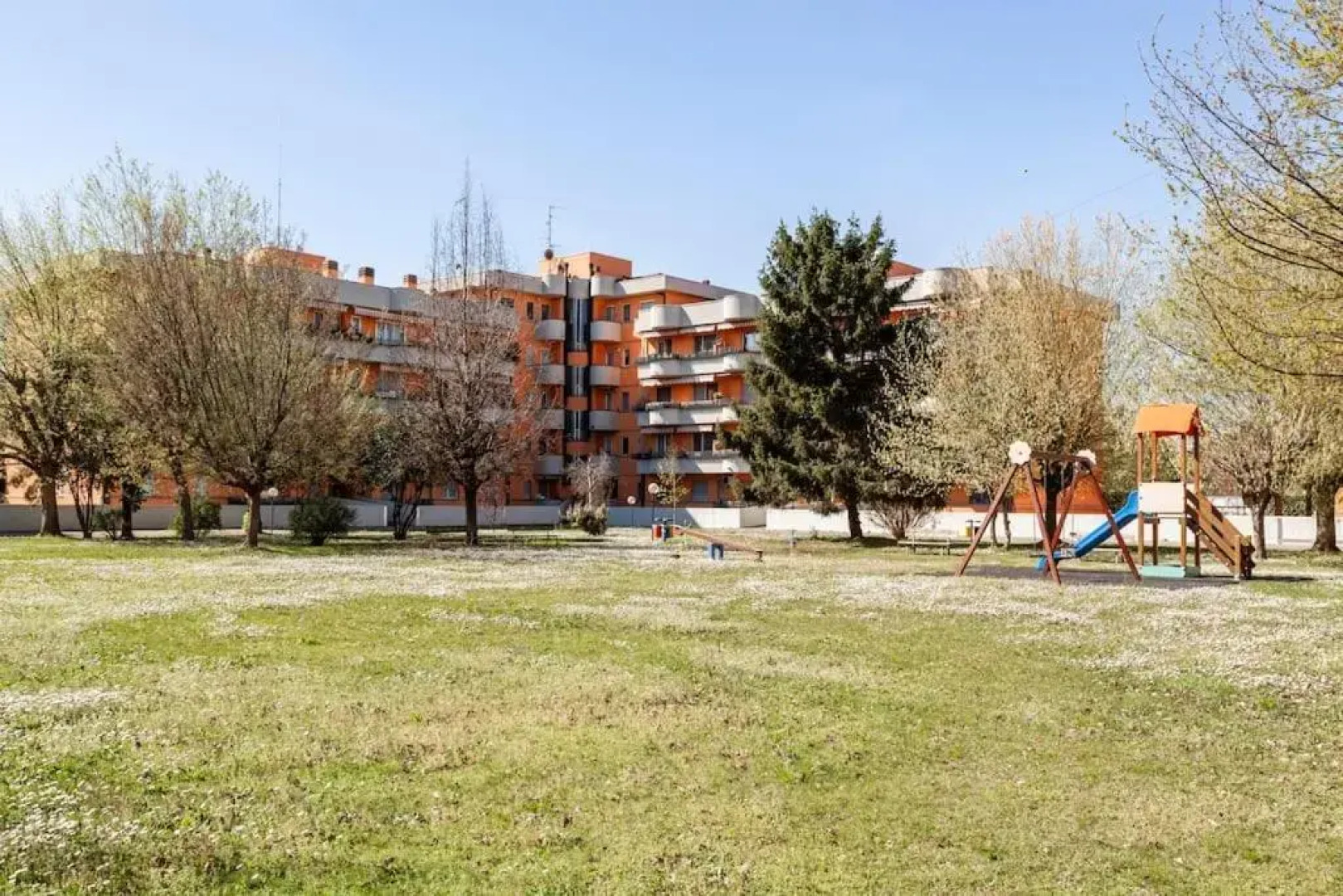 Elegante Suite adiacente Metro, Wifi Netflix