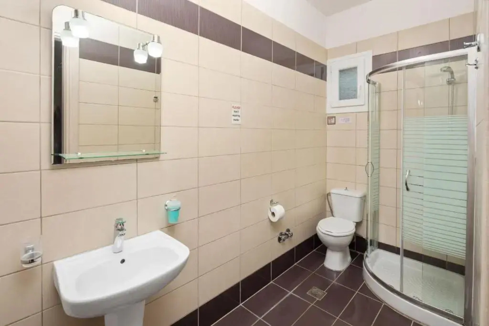 Villa Paradiso: Near beach, superb pool and garden