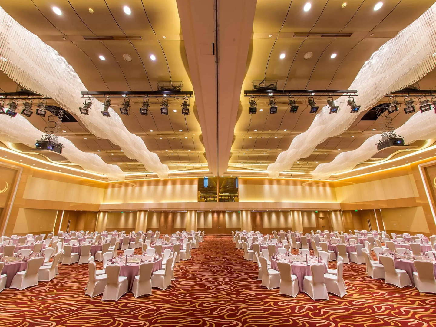 Pullman Linyi Lushang