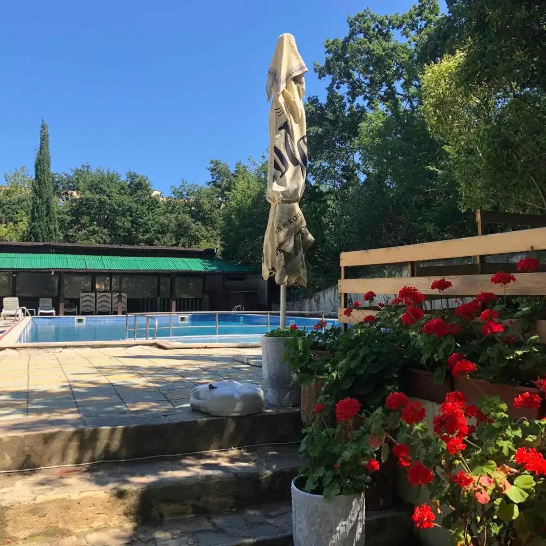 Sunny Varshava Hotel