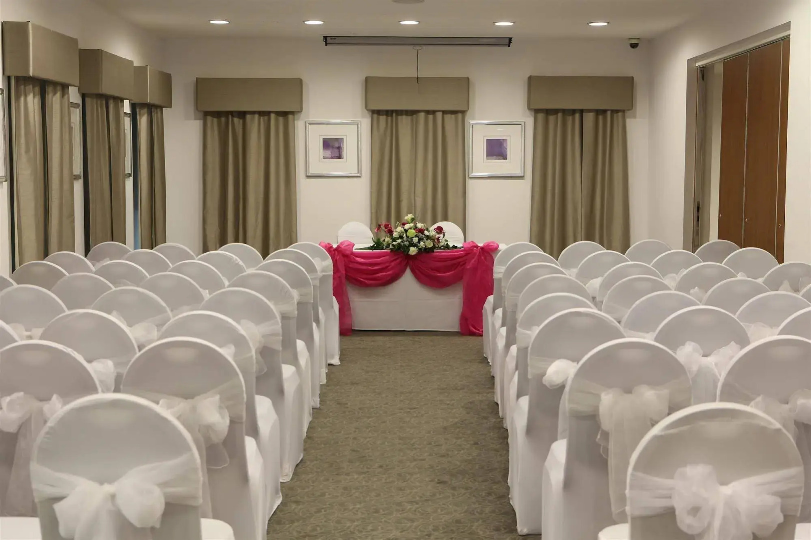 Holiday Inn Manchester - Oldham by IHG