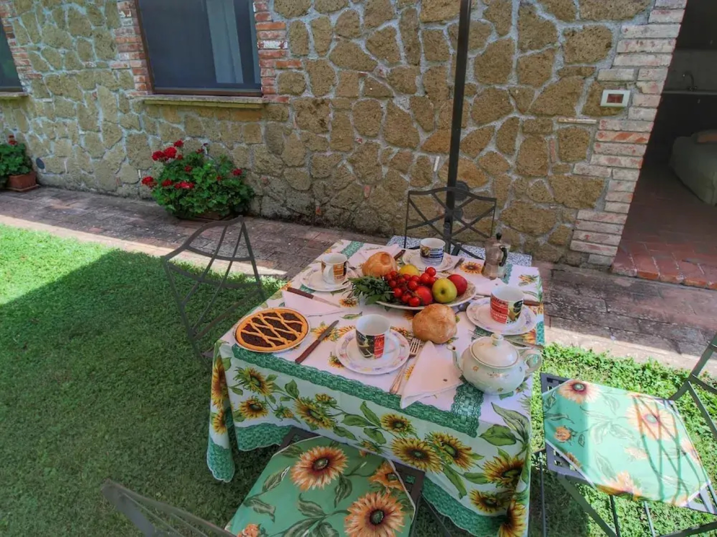 Farmhouse in Proceno With Panoramic Pool