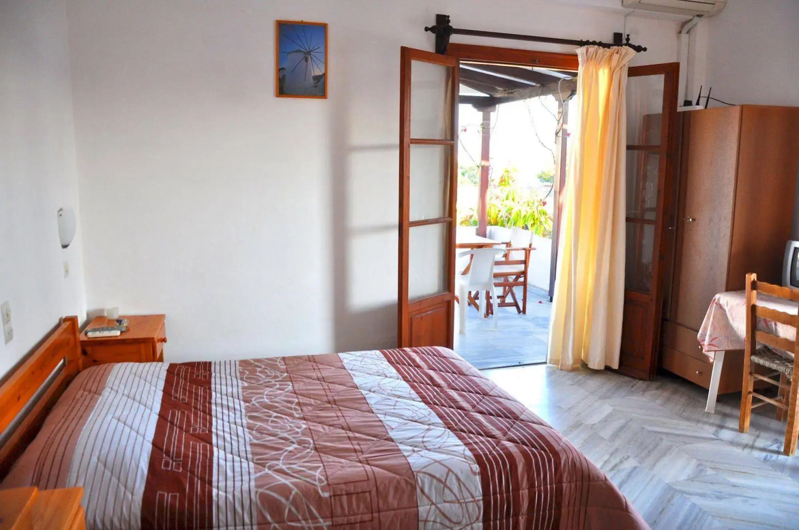Michalis Apartments near the beaches with sea view