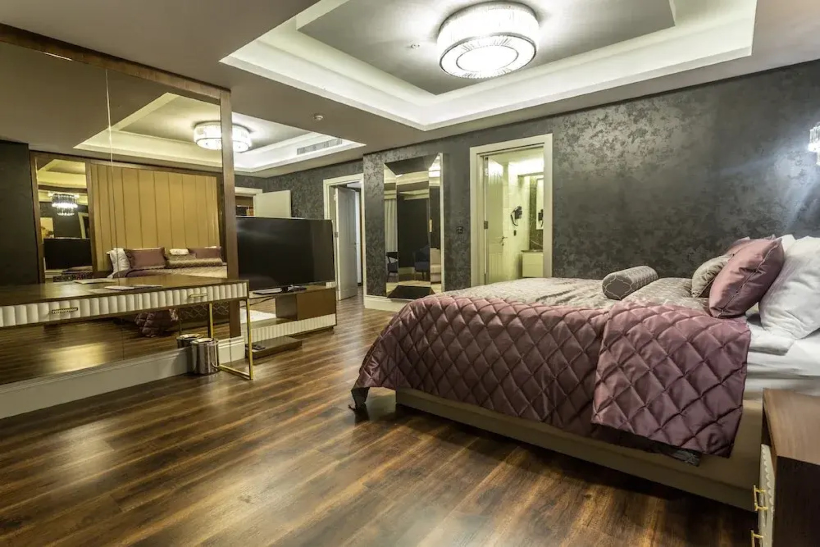 Willmont Hotel & Convention Center