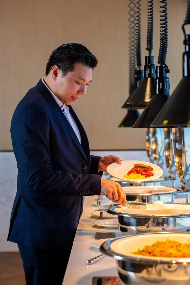 Отель Premier Inn Dubai Dragon Mart