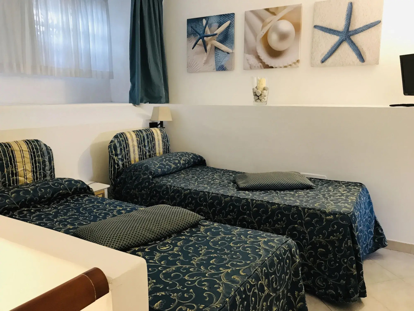 Bougainville Luxury Boutique Hotel