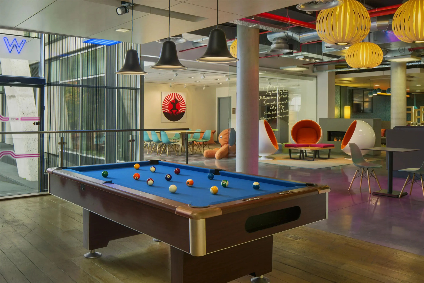 Отель Aloft Brussels Schuman