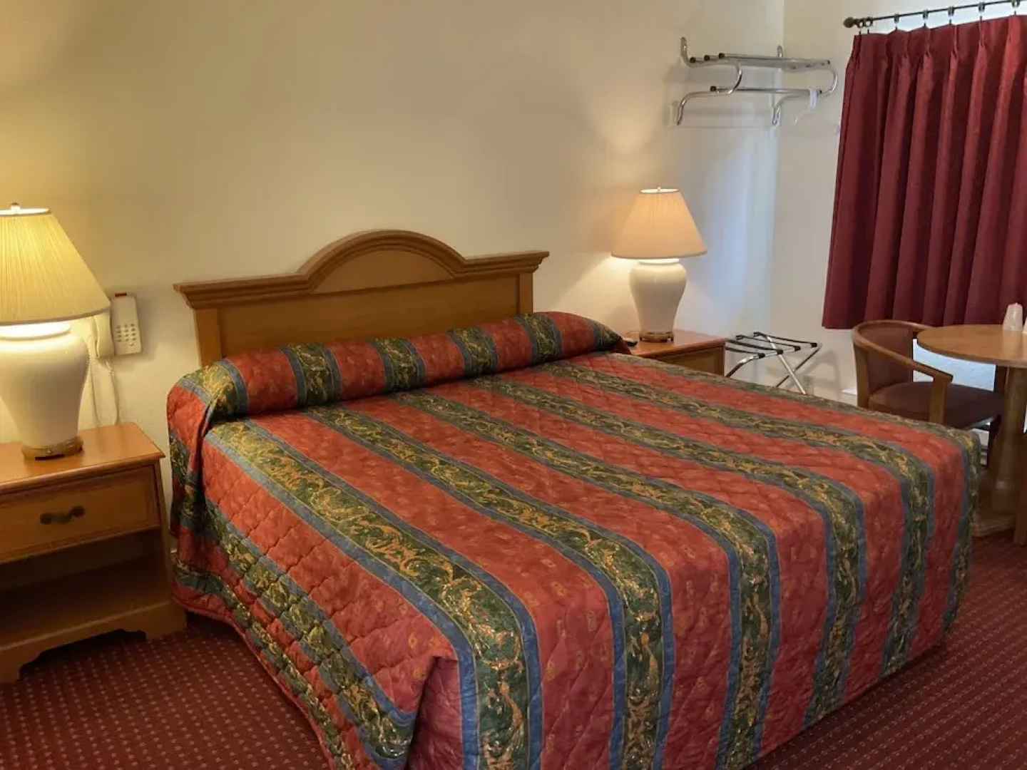 Front Street Inn