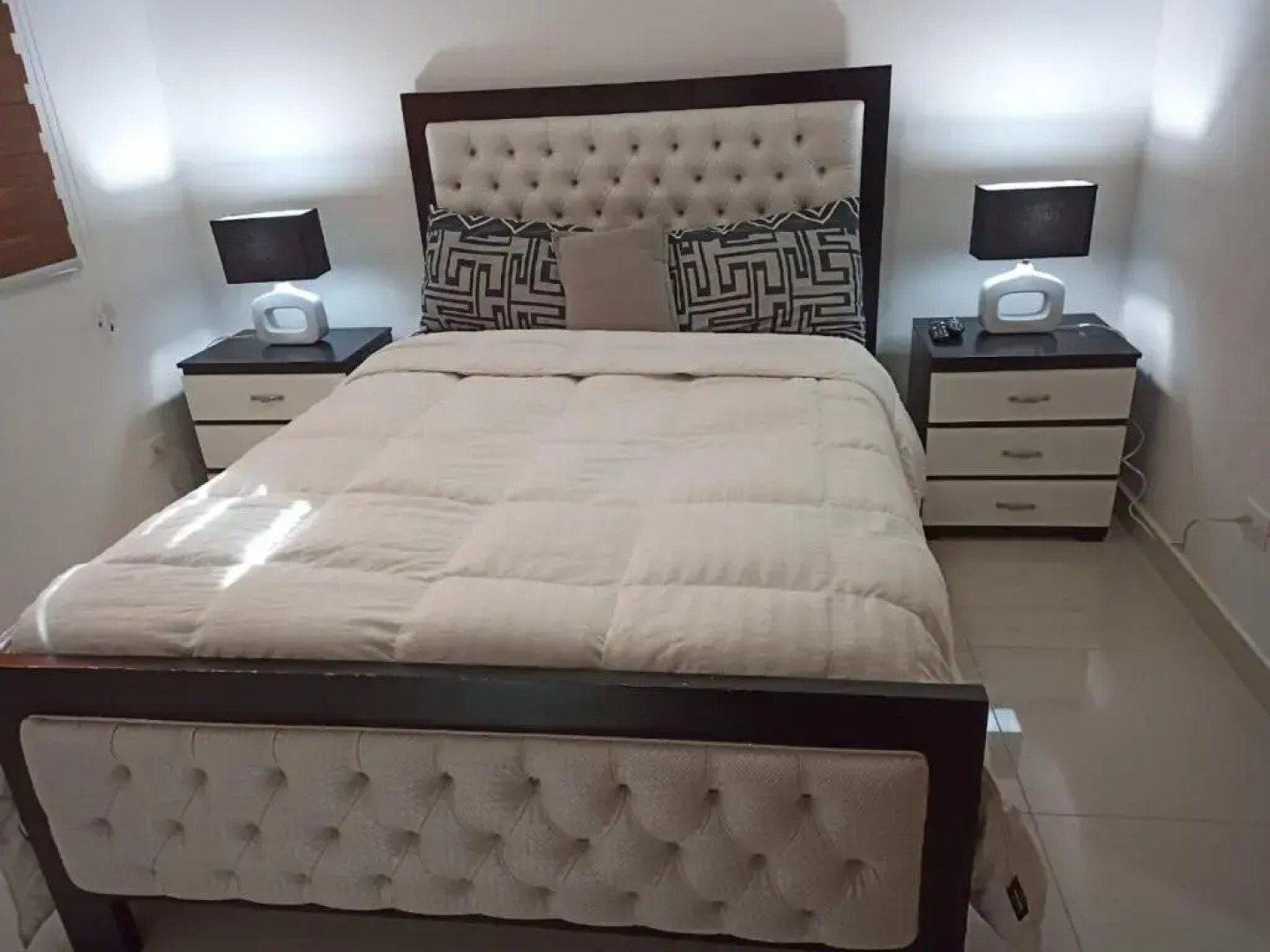 Torre Real IV L3 Santiago DR con cocinero para desayuno