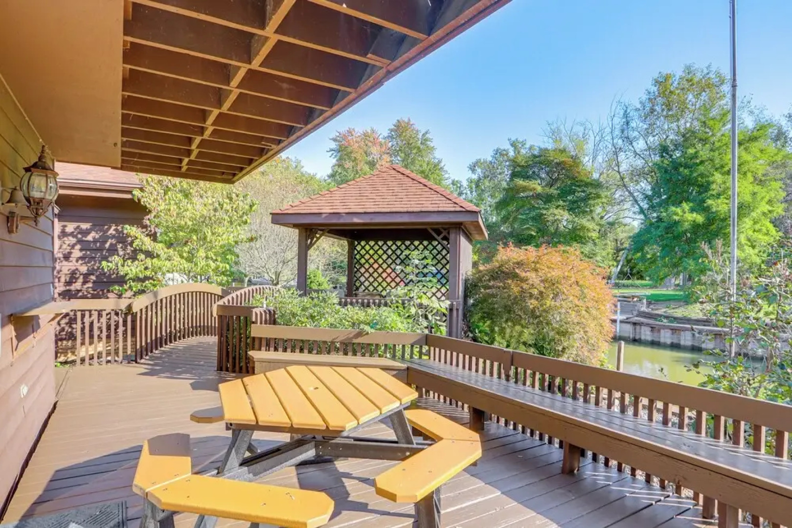 Vermilion River Home w/ Hot Tub & Private Dock!