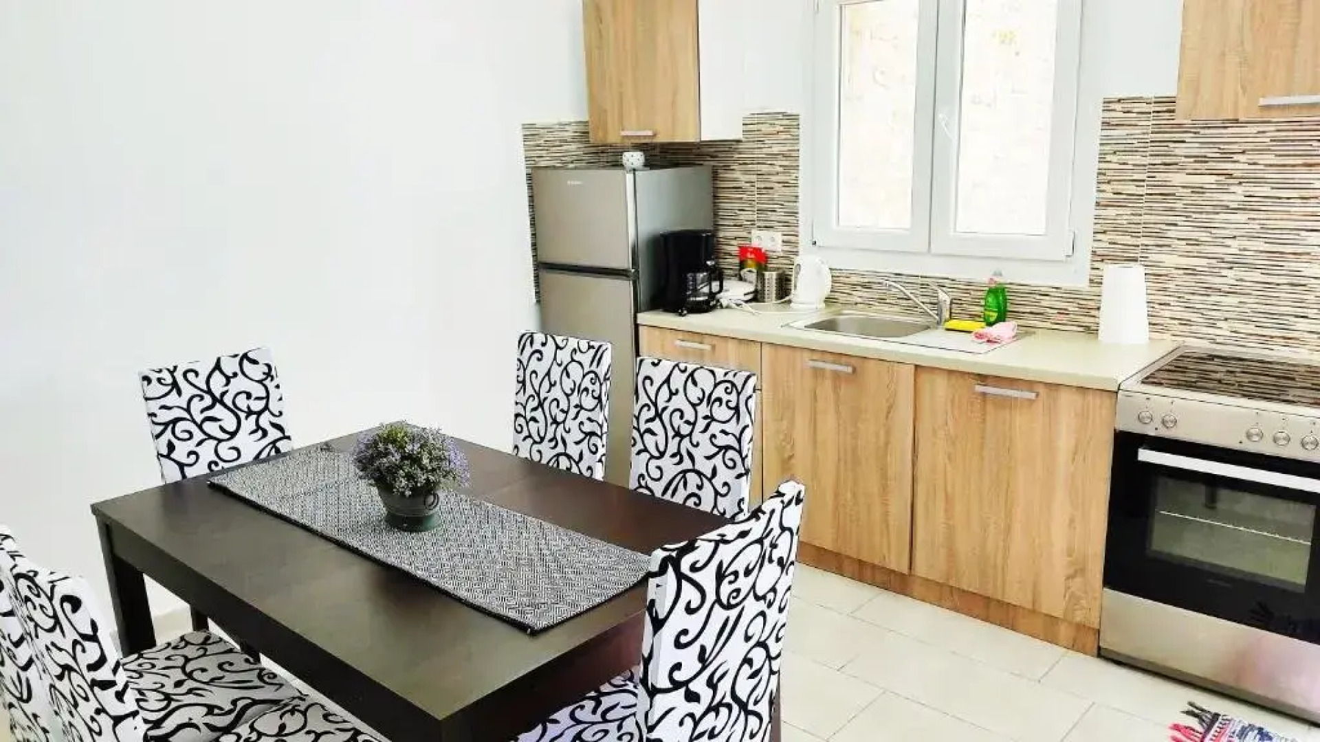 AVALON cosy apartments, minimal villas with shared swimming pool