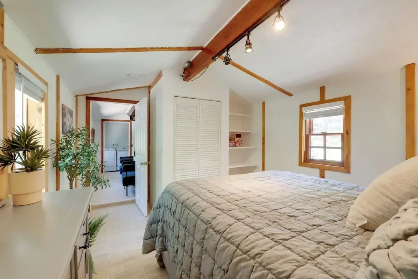 Hike, Bike & Explore: Woodsy Retreat in Mt Laguna!