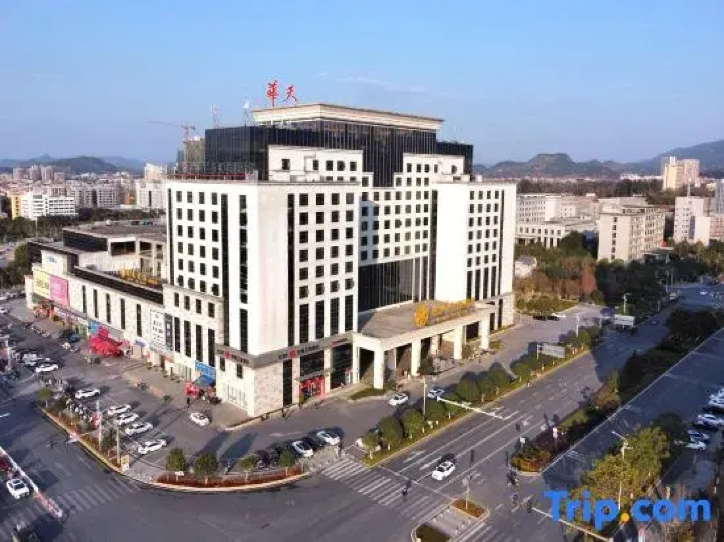 Junlian Huatian International Hotel